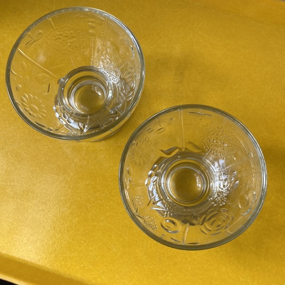Iittala Oiva Toukka vintage footed glass bowls set of two - Picture 3 of 9